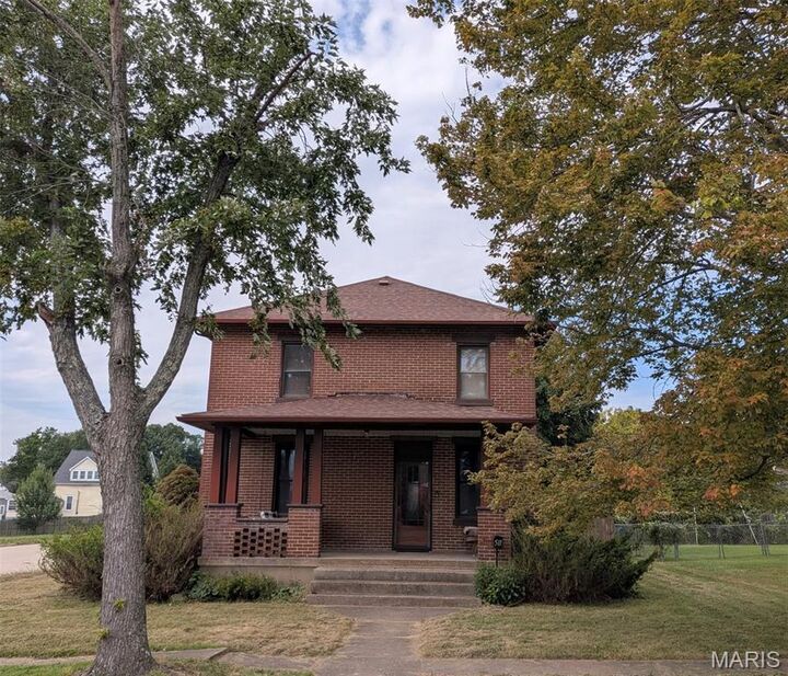 Property Photo:  511 S 3rd Street  MO 65066 
