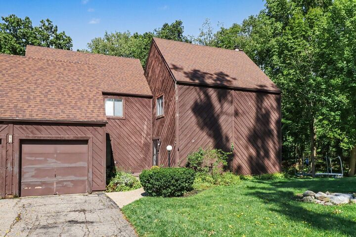 Property Photo: 279 Fairway Court MI 49080