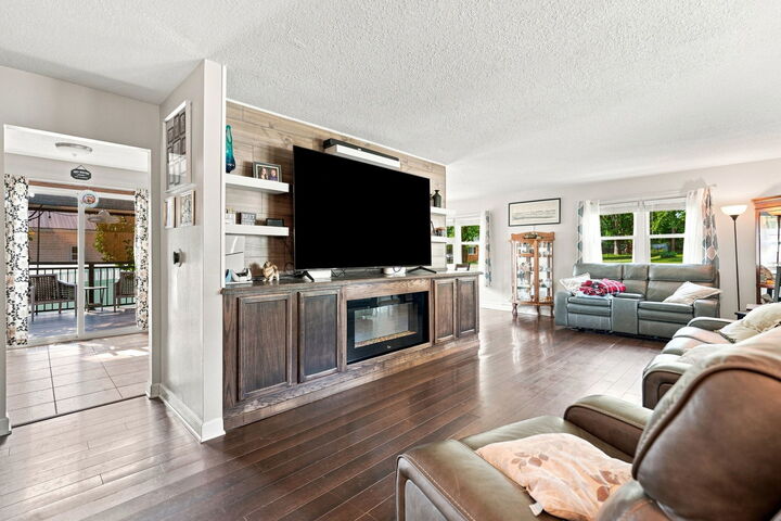 Property Photo:  3734 Lorton Avenue  IA 52807 