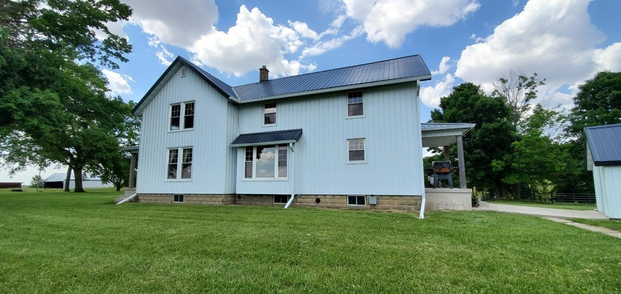 Property Photo: 4266 E 1553rd Road IL 60518