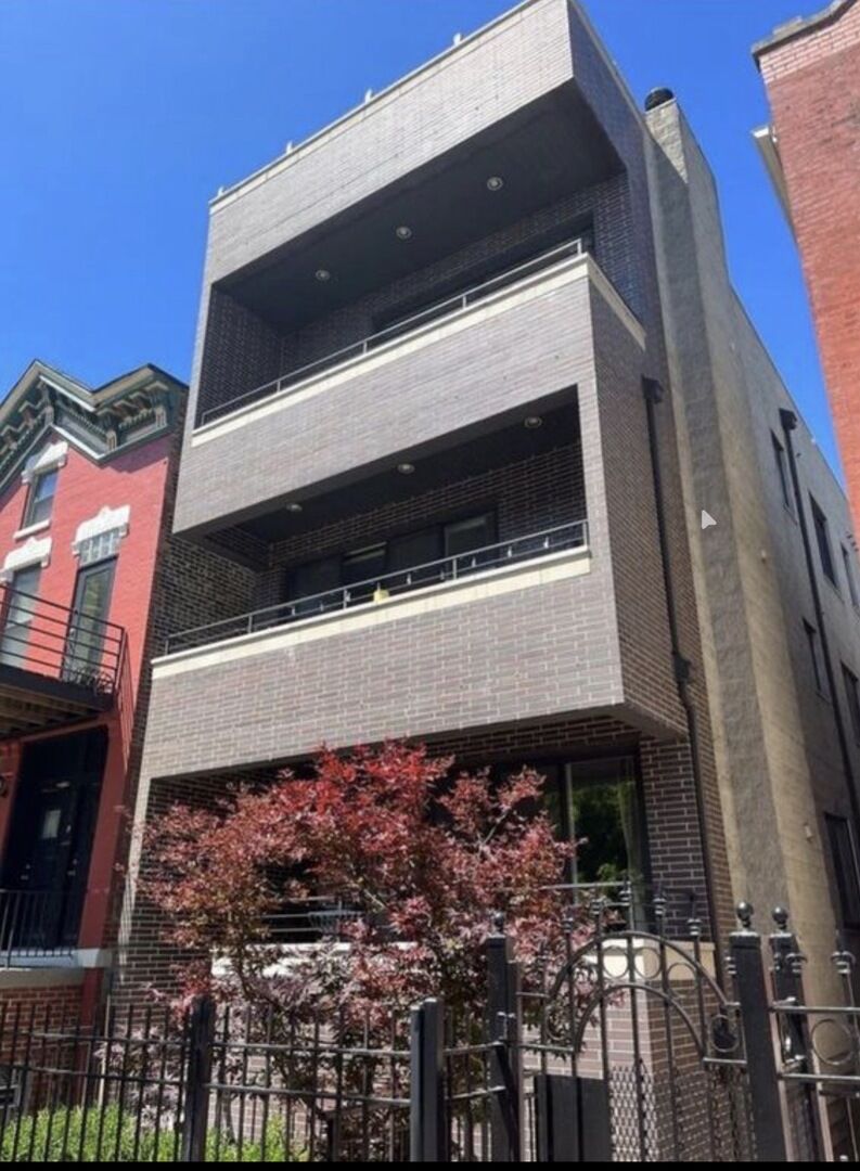 Property Photo:  1248 N Cleaver Street 3  IL 60642 