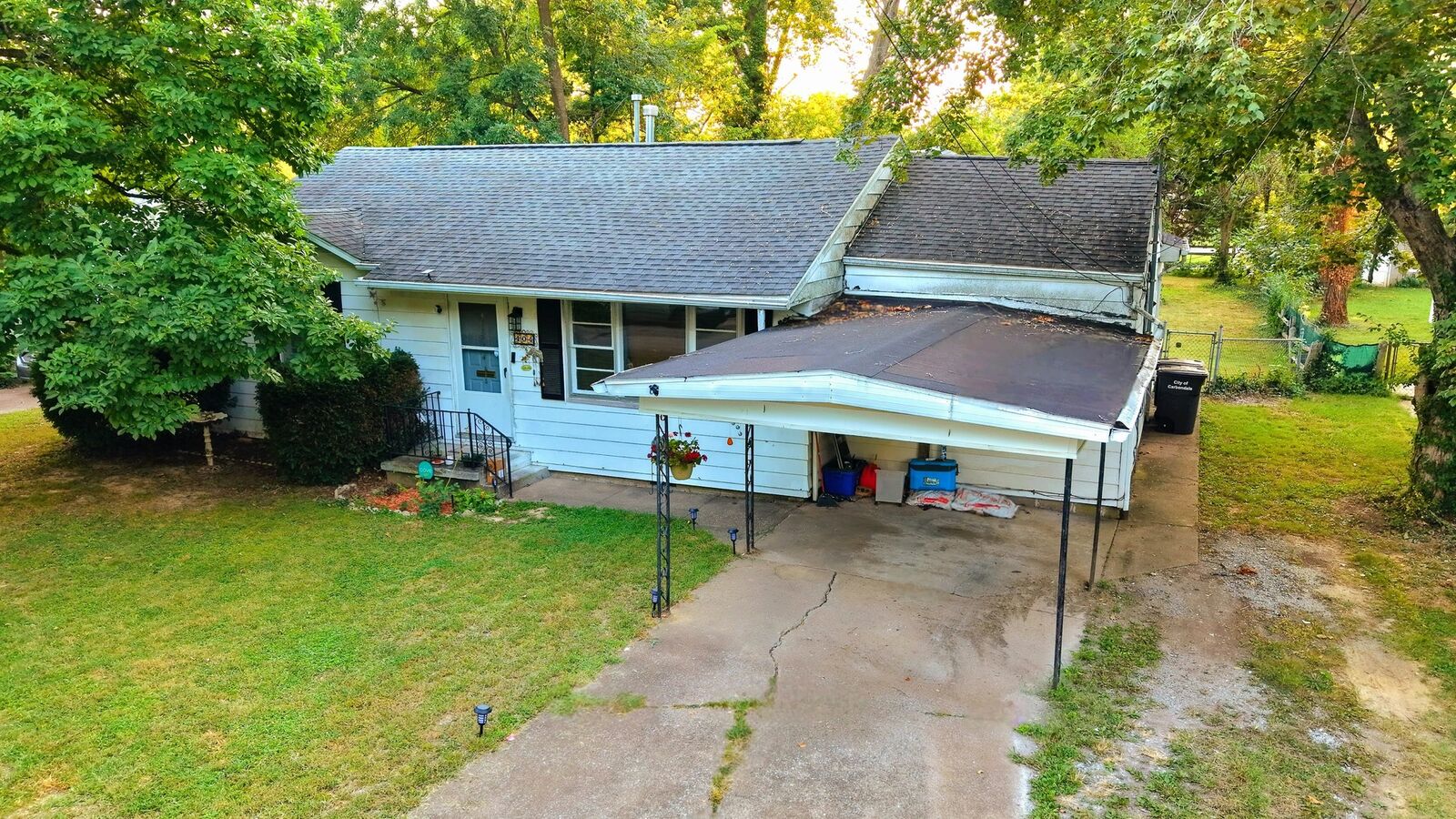 Property Photo:  404 N Smith Street  IL 62901 