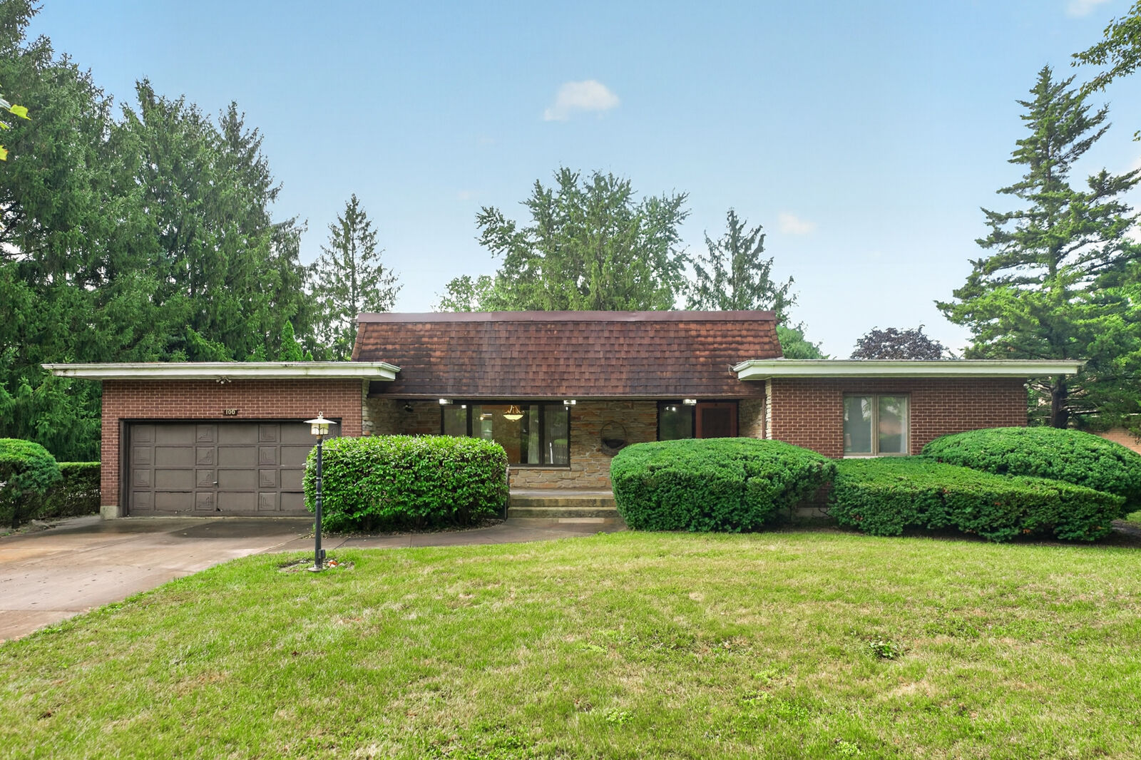 Property Photo: 100 Forsythe Lane IL 60115