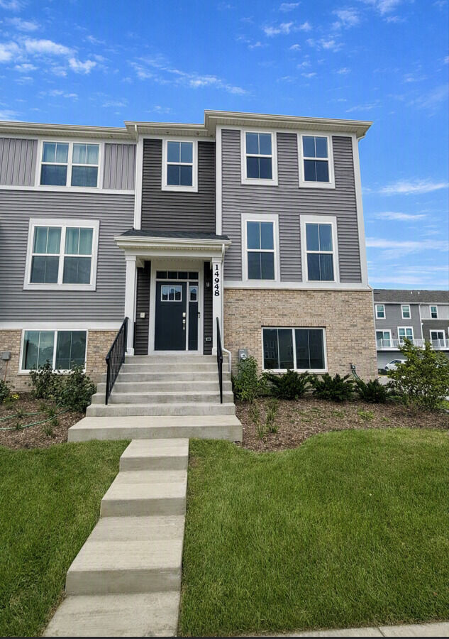 Property Photo:  14948 S McCarthy Circle 14948  IL 60544 