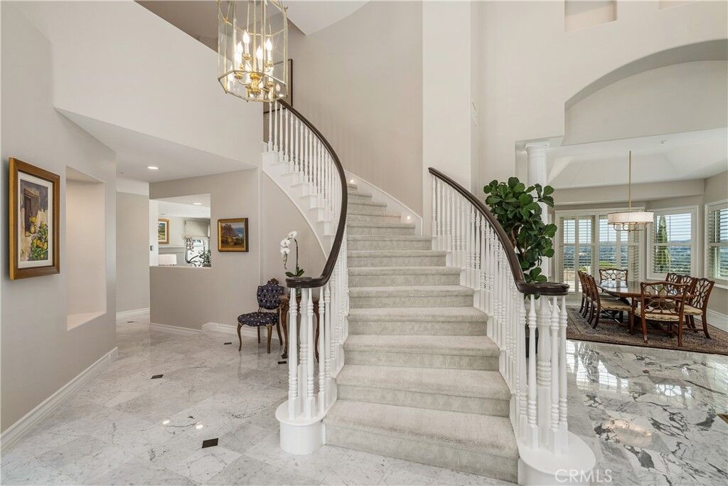 Property Photo:  24918 Vista Verenda  CA 91367 