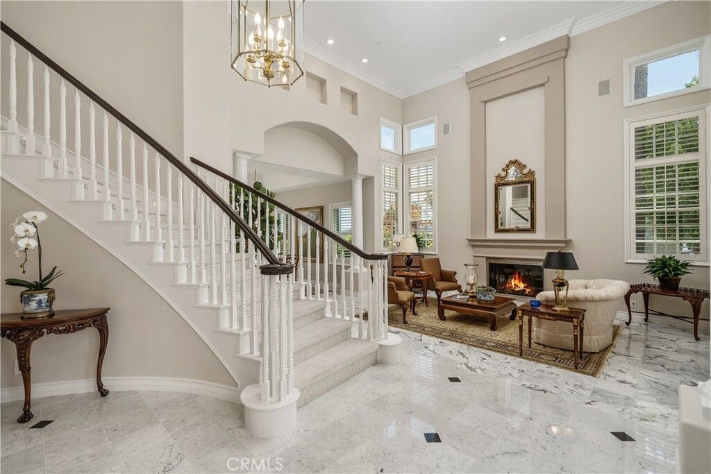 Property Photo:  24918 Vista Verenda  CA 91367 