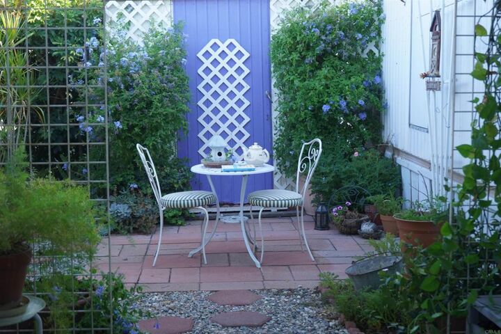 Property Photo: 185 N Eucalyptus Avenue Spc 95 CA 92376