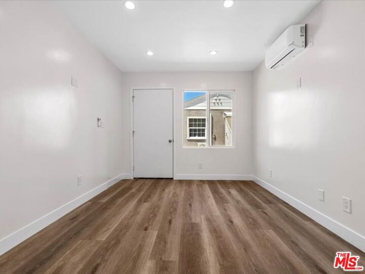 Property Photo: 1165 Stanford St F CA 90403