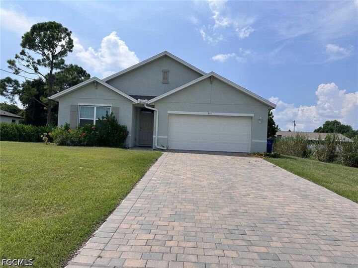 Property Photo: 911 Unice Avenue N FL 33971