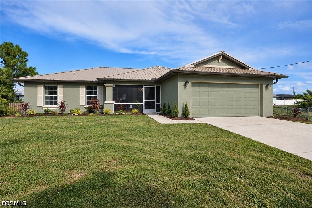Property Photo: 2407 Claude Avenue N FL 33971