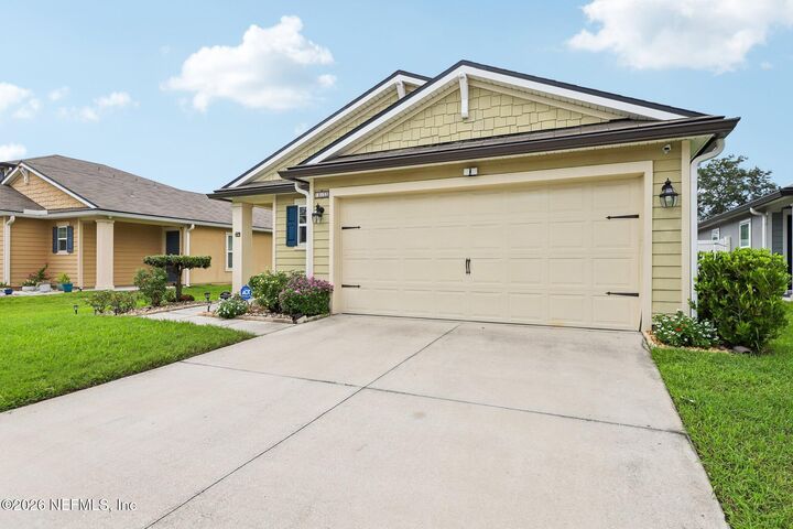 Property Photo:  8153 Meadow Walk Lane  FL 32256 