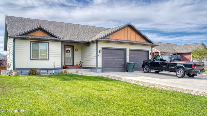 Property Photo: 625 Arcadia - WY 82716