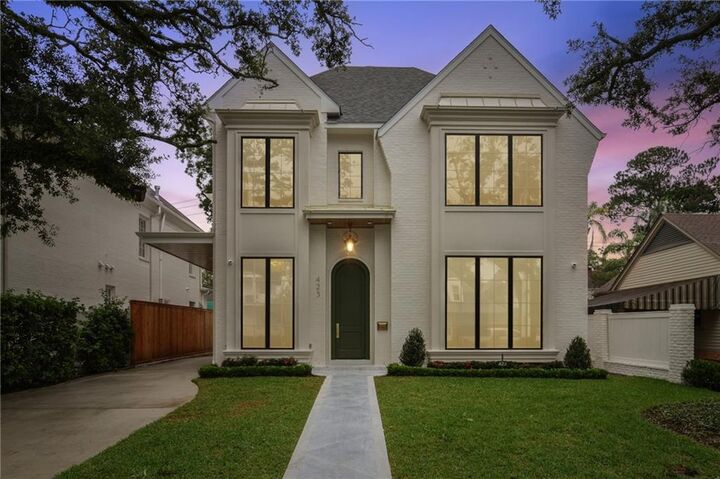 Property Photo:  423 Betz Place  LA 70005 
