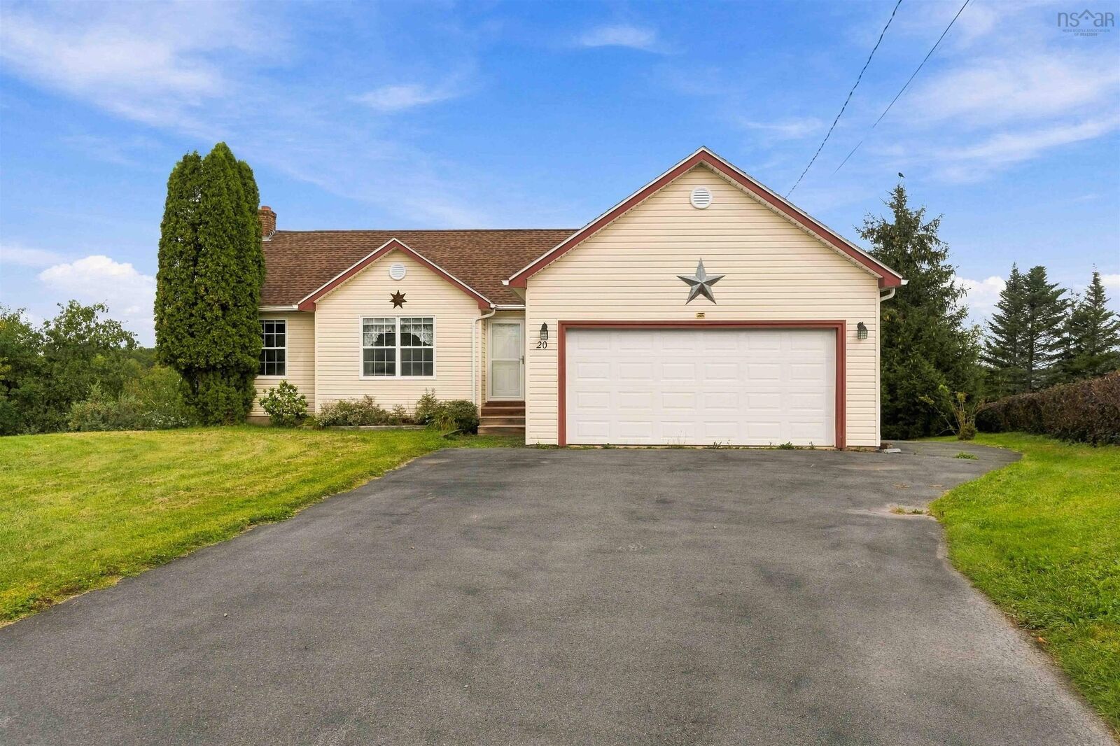 Property Photo:  20 Chelsea Court  NS B0P 1P0 