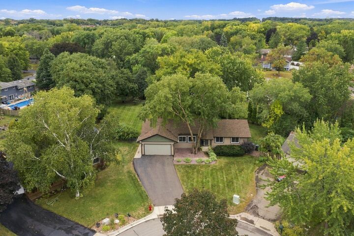 Property Photo: 11315 W River Hills Drive MN 55337