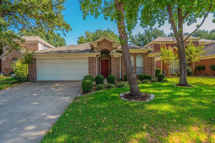 Property Photo:  1828 Newton Drive  TX 75028 