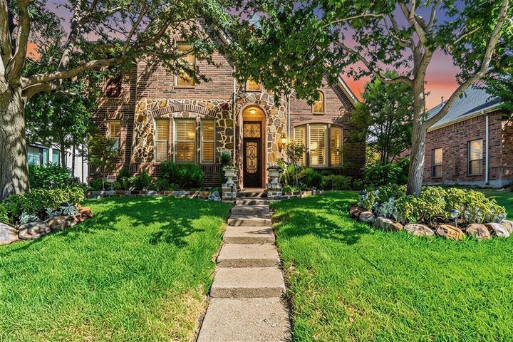 Property Photo: 2336 Kittyhawk Drive TX 75033