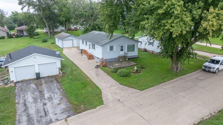 Property Photo: 703 Oak Street IA 51034