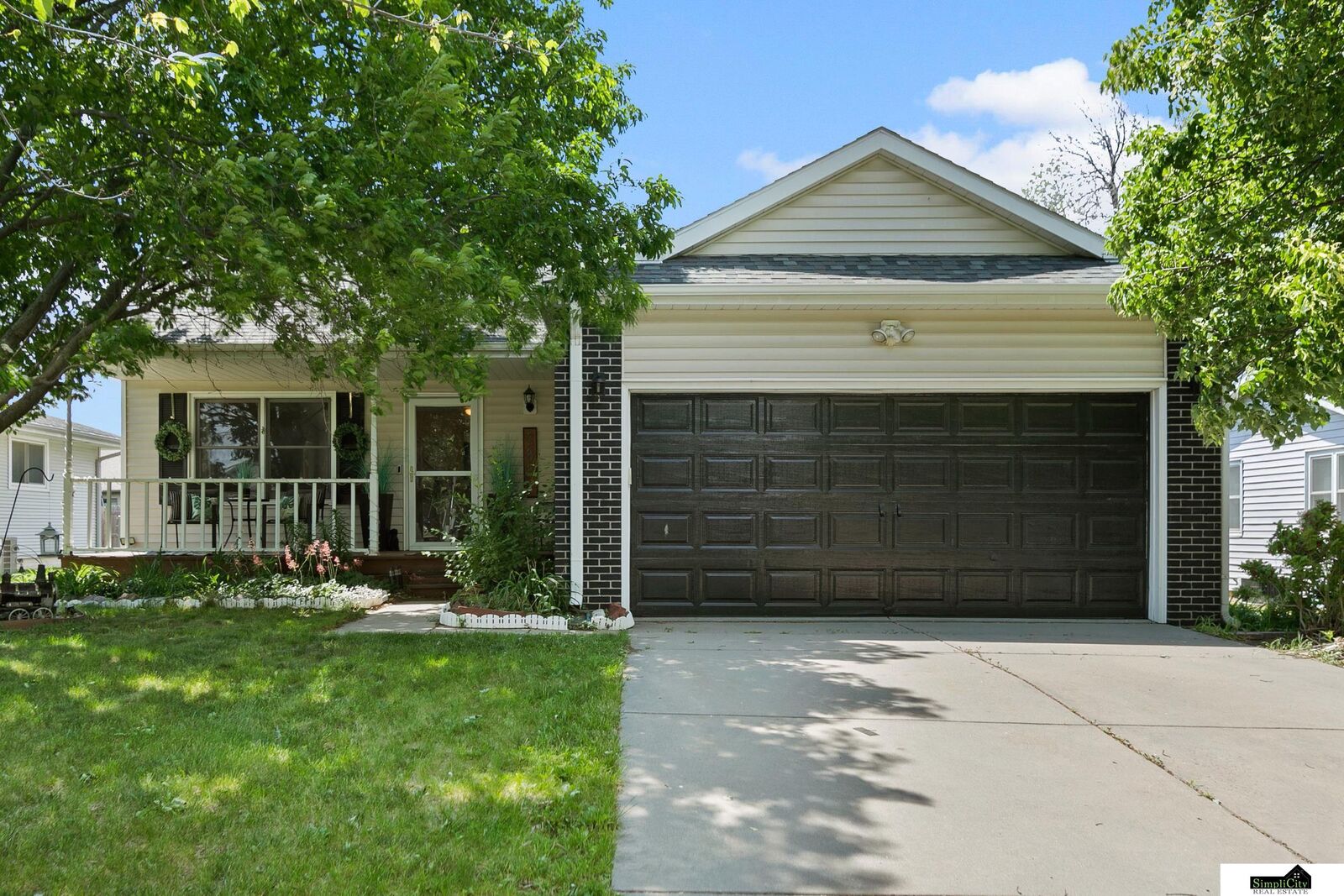 Property Photo:  1331 SW 24th Street  NE 68522 