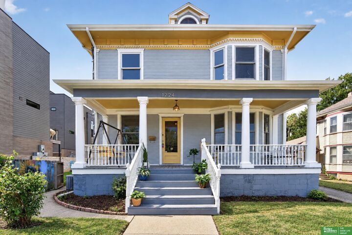 Property Photo: 1224 S 10 Street NE 68108