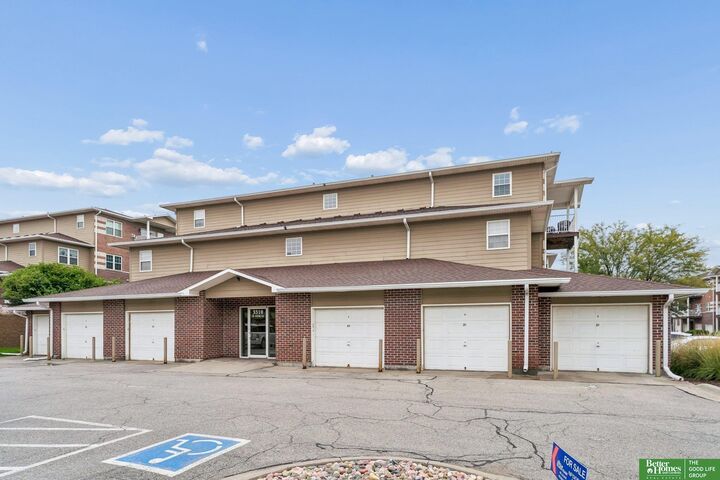 Property Photo: 3310 N 147 Court 2107 NE 68116