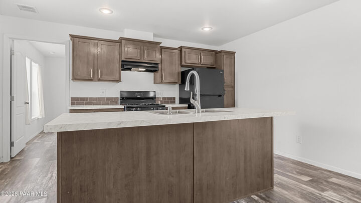 Property Photo: 1787 E Perkinsville Road AZ 86323