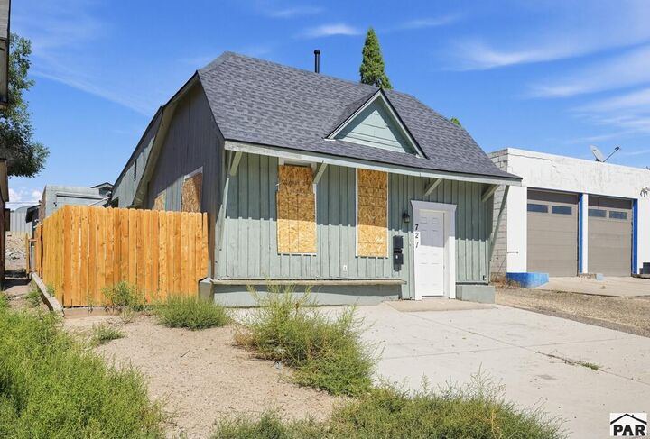 Property Photo:  721 8th St  CO 81001 