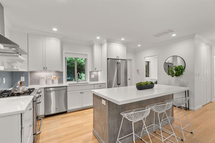 Property Photo:  18 Chestnut Pl  MA 02445 