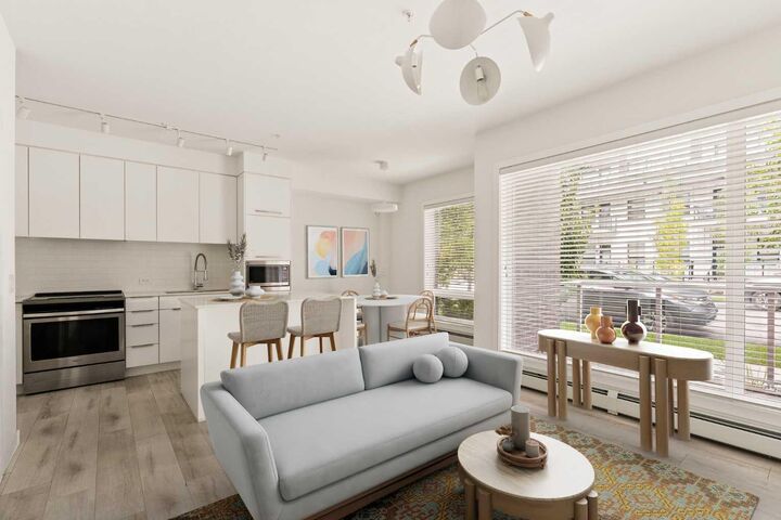 Property Photo:  3125 39 Street NW 110  AB T3B 6H5 