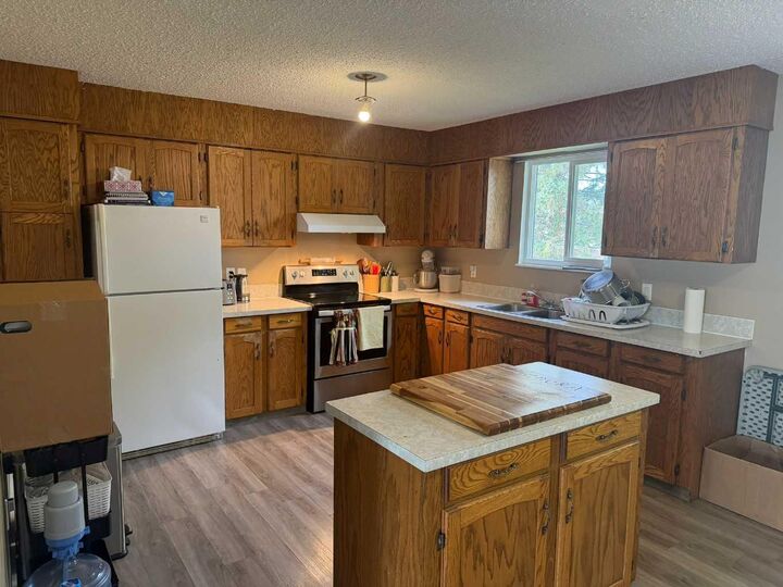 Property Photo: 4530 54 Avenue AB T0H 1W0