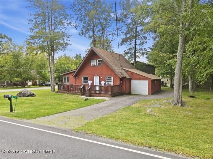Property Photo: 593 Country Place Drive PA 18466