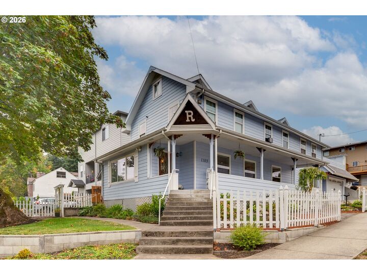 Property Photo:  1103 Division St  WA 98607 