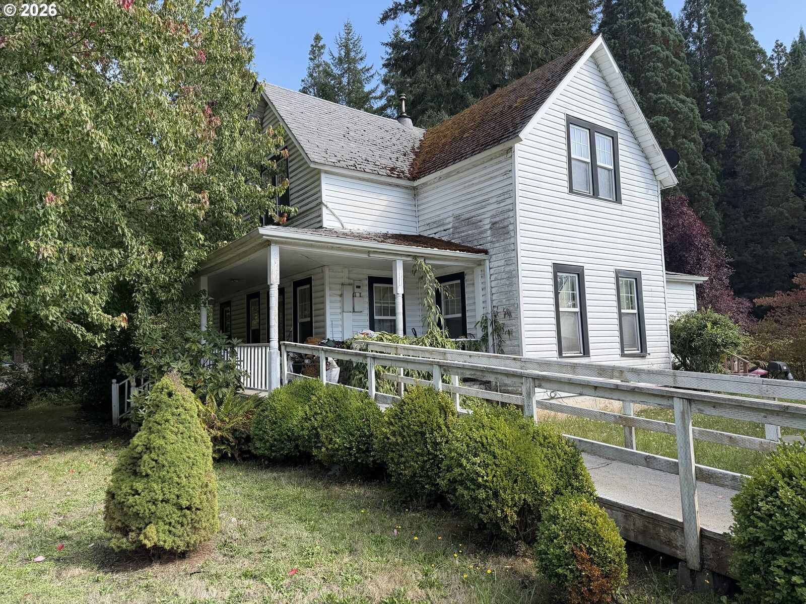 Property Photo:  86410 Territorial Hwy  OR 97487 