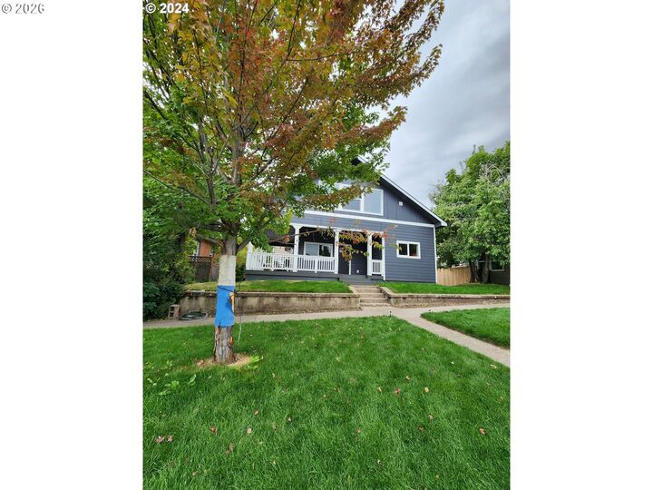 Property Photo: 906 N Ave OR 97850