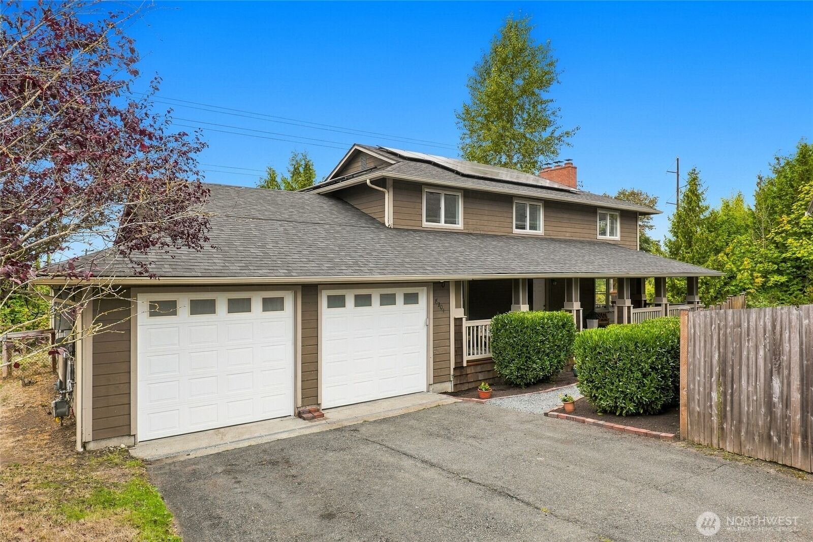 Property Photo:  8201  1st Place SE  WA 98258 