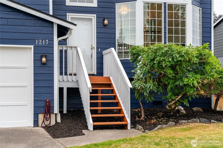 Property Photo:  1217  85th Drive NE  WA 98258 