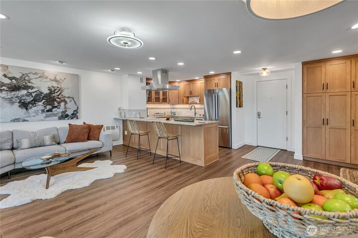 Property Photo:  9500  Rainier Avenue S 508  WA 98118 