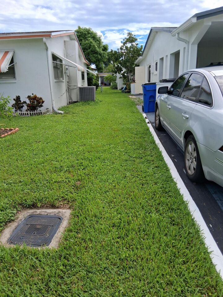 Property Photo: 4250 NW 49th Terrace FL 33319