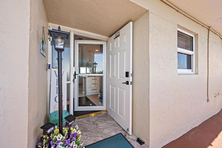 Property Photo: 1523 E Hillsboro Boulevard 835 FL 33441