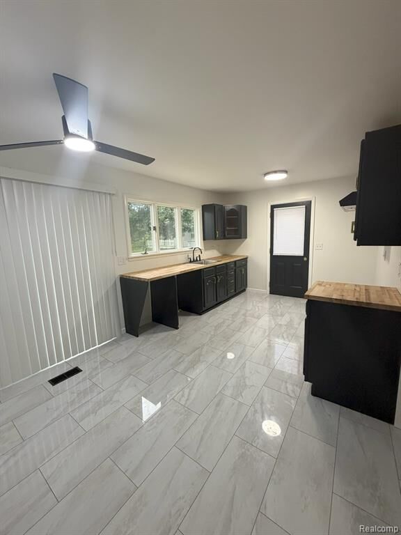 Property Photo: 5348 Winshall Drive MI 48473