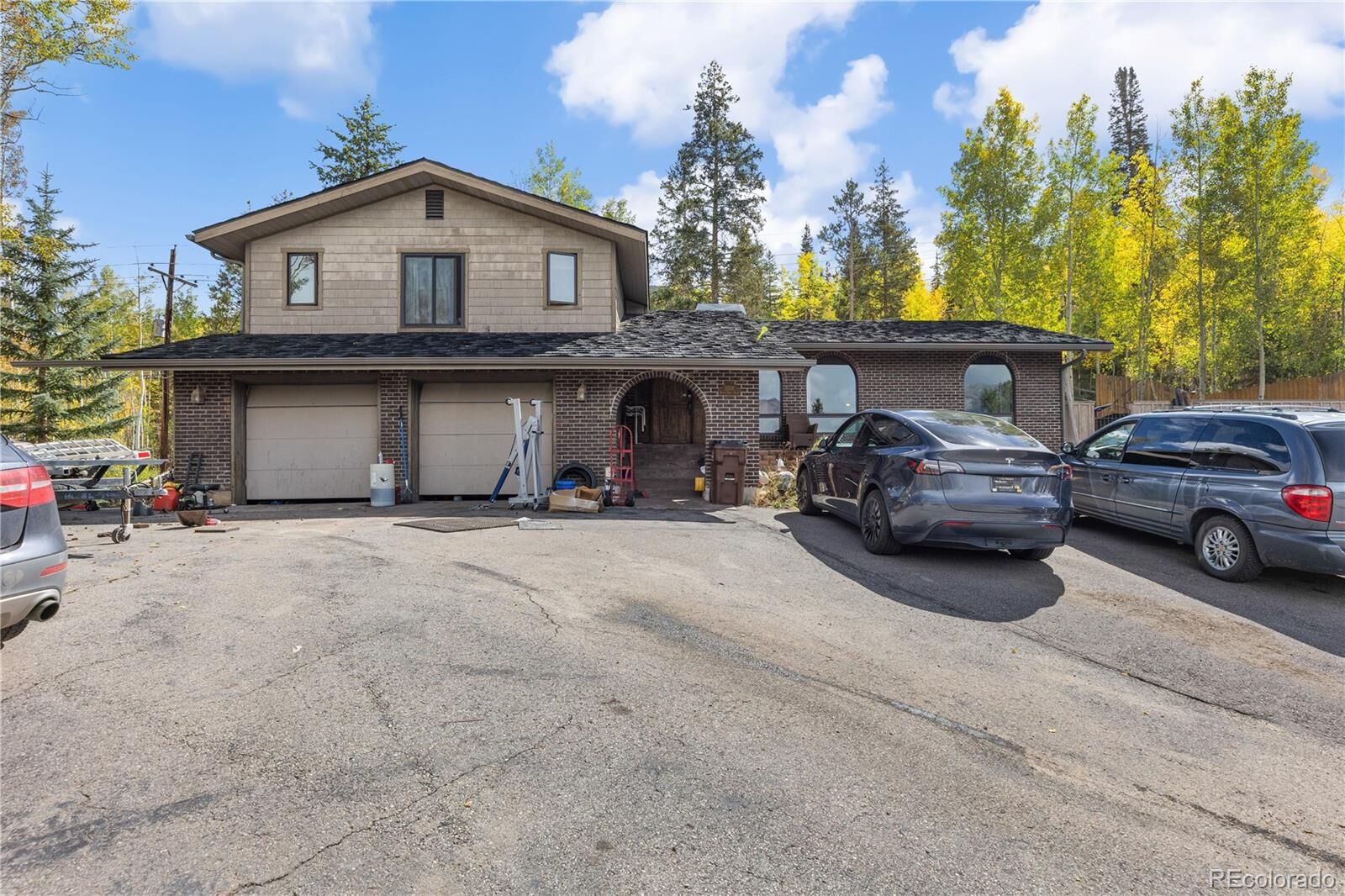 Property Photo:  208 Deer Path Road  CO 80435 