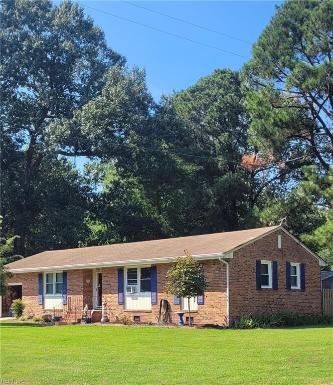 Property Photo:  3680 Deerfield Dr  VA 23435 