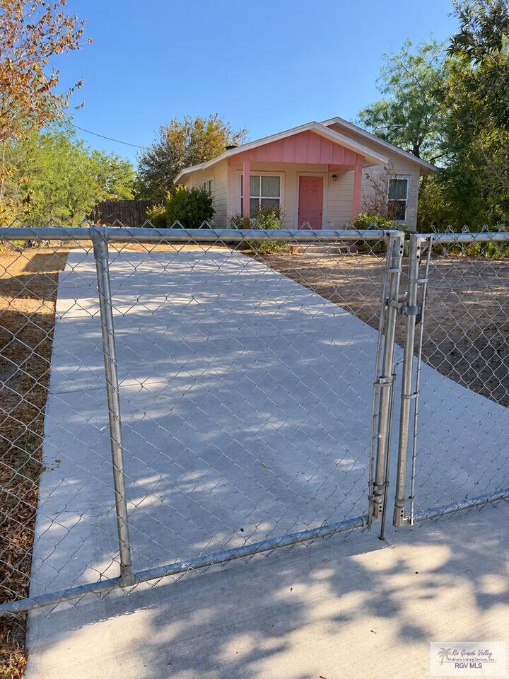 Property Photo:  208 Western Blvd.  TX 78520 