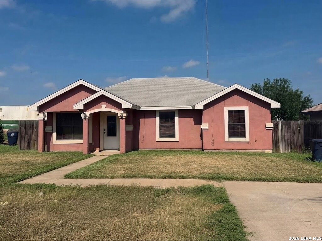 Property Photo: 2160 Cantera Circle TX 78852