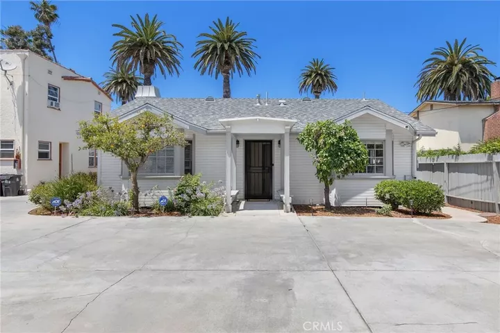 Property Photo:  4124 E 5th  CA 90814 