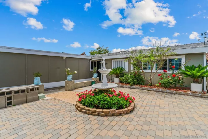 Property Photo:  2578 Moonstone  CA 92123 
