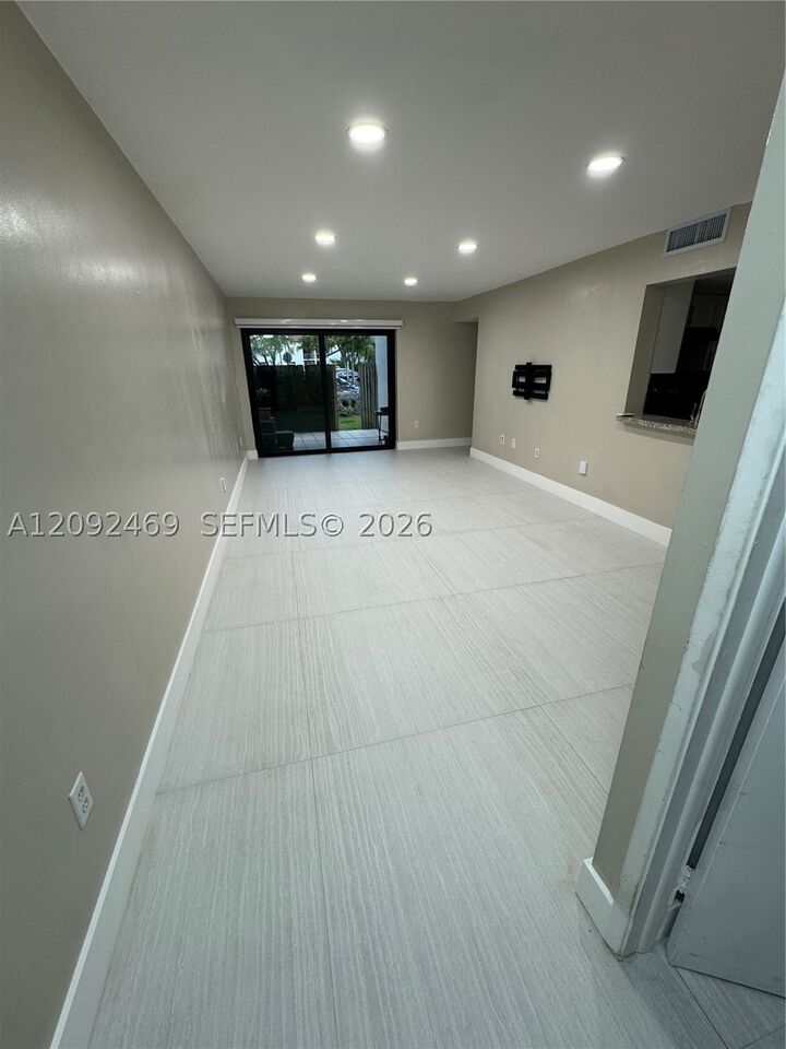 Property Photo: 9405 Fontainebleau Blvd 113-22 FL 33172