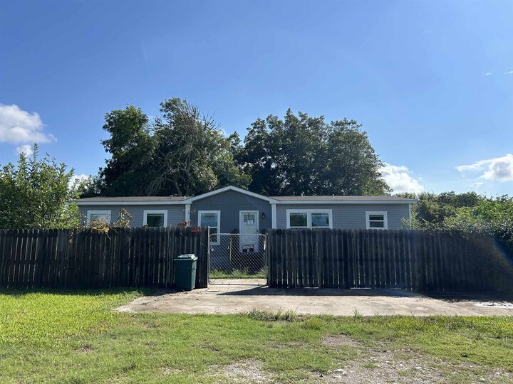 Property Photo:  2304 Peach St.  TX 77623 