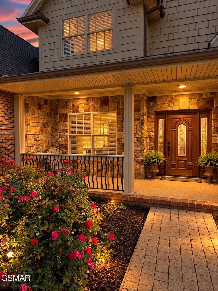 Property Photo: 1452 Landmark Boulevard TN 37862