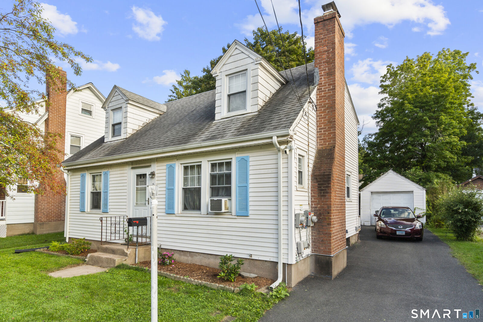 Property Photo:  50 Jensen Street  CT 06042 